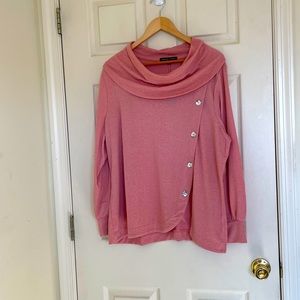 NWT Women’s Beautiful Pink Top Plus Size 2X Long Sleeves Crawl Neck